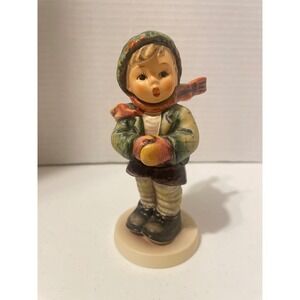 Goebel Hummel Collectors Club Boy Figurine "Cold" West Germany 1981
Exclusive